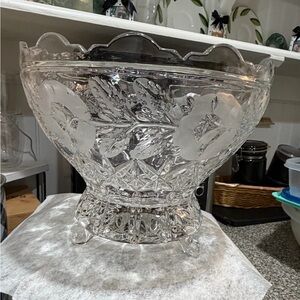 Elegant Clear Glass Footed Punch Bowl